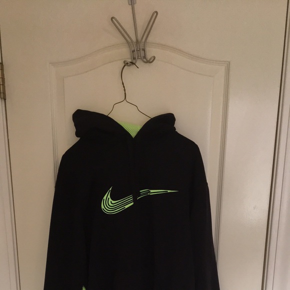 Nike therma fit hoodie - Picture 1 of 3